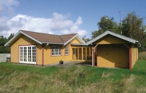 Апартаменты Holiday home Møjen Strandby Denm