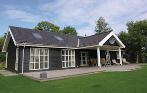 Отель Holiday home Solmarken Tisvildeleje III
