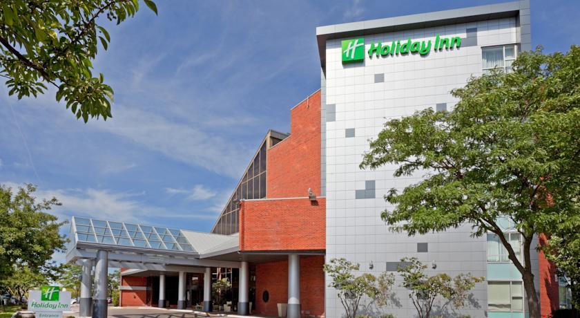 Отель Holiday Inn Oakville Centre