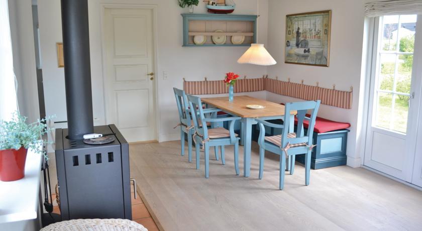 Апартаменты Holiday home Lundeskrænten Vejby V