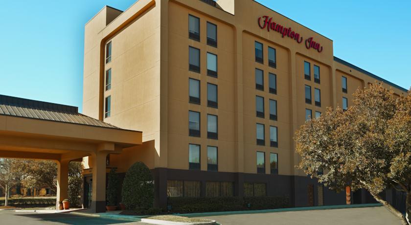 Отель Hampton Inn Charlotte University Place