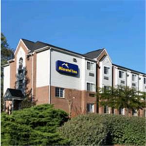 Отель Microtel Inn by Wyndham University Place