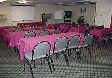 Отель Quality Inn Central