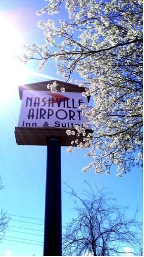 Отель Ramada Inn & Suites Nashville Airport