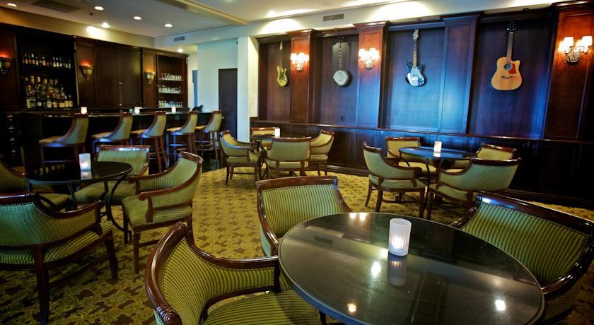 Отель Radisson Hotel Nashville Airport