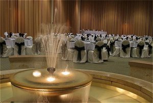 Отель Ramada Plaza Milwaukee Airport