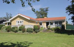 Апартаменты Holiday home Æblehegnet Stubbekøbing II