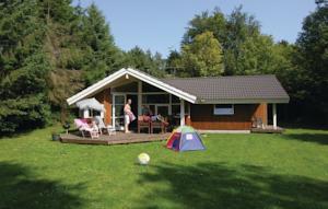 Апартаменты Holiday home Ahornvej Væggerløse