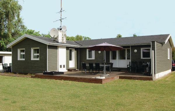 Апартаменты Holiday home Anemonevej Væggerløse VI