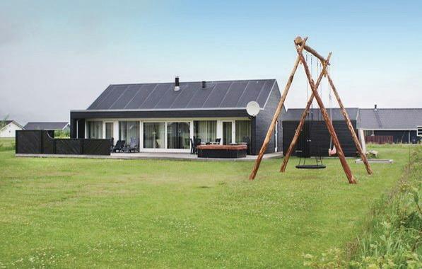 Апартаменты Holiday home Kronvildtvej Brovst IV