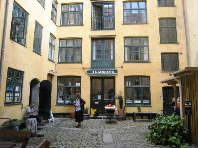 Sankt Peders Stræde 27B