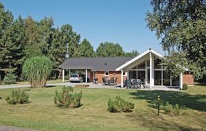 Апартаменты Holiday home Mågelunden Rødby XI