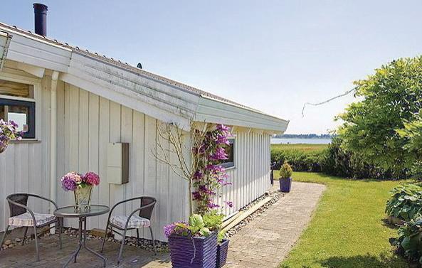 Апартаменты Holiday home Strandtoften Jægerspris II