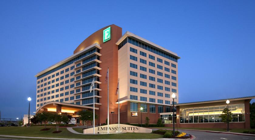 Отель Embassy Suites Huntsville