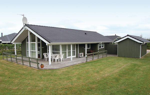 Апартаменты Holiday home Blåbærvej Tarm II