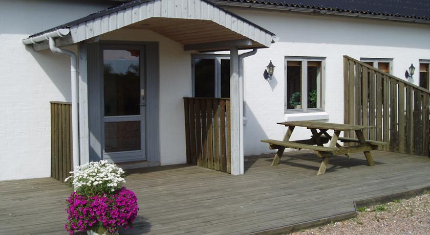 Апартаменты Brattenstrand Holiday Apartments
