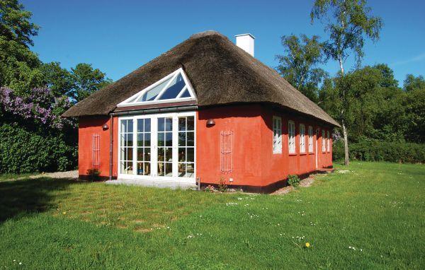 Апартаменты Holiday home Gludvej