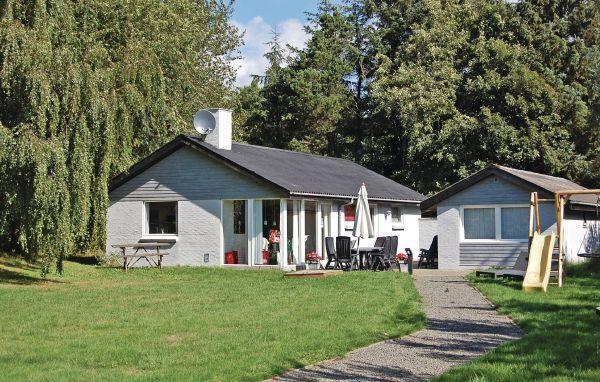 Апартаменты Holiday home Brombærvej IV