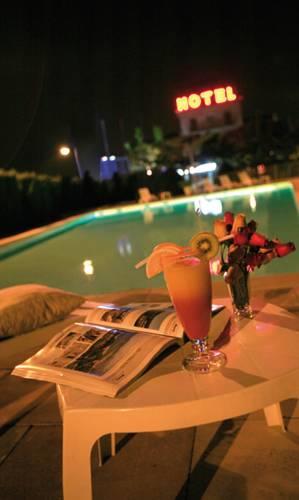 Отель Best Western Les Vignes Blanches