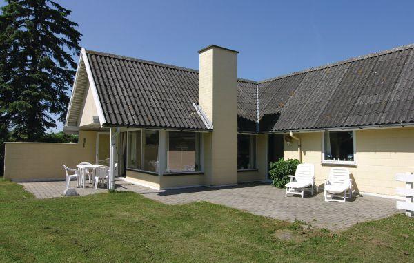 Апартаменты Holiday home Madehøjvej Mesinge