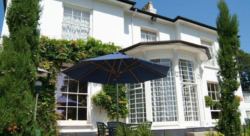 Отель Best Western Penmere Manor Hotel