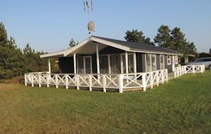Апартаменты Holiday home Brombærvænget Glesborg V