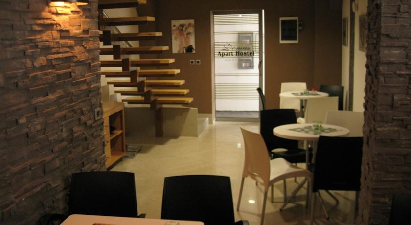Domus Aparthostel