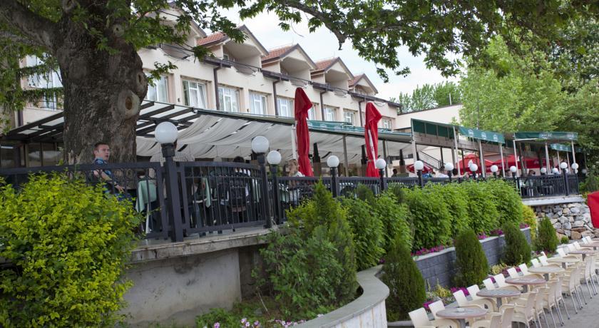 Отель Romantique Veles Hotel