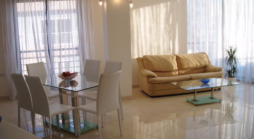 Апартаменты Carolina Apartments