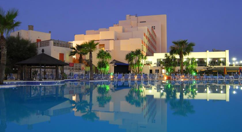 Coastline Hotel