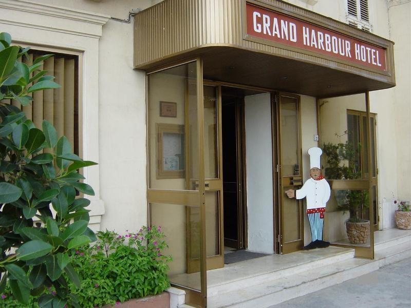Отель Grand Harbour Hotel