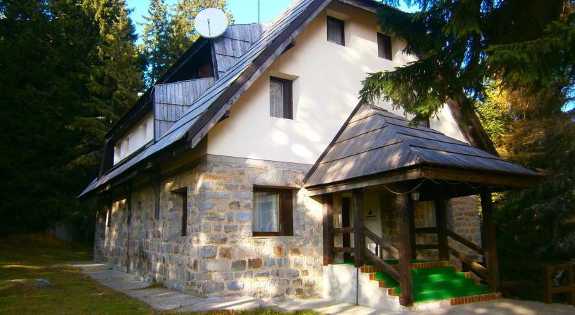 Апартаменты Studios Šumska Kuća 1
