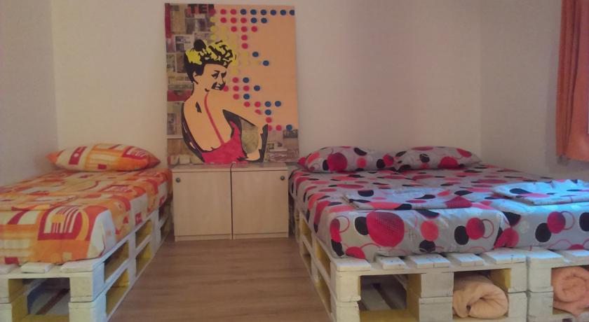 Check In Hostel