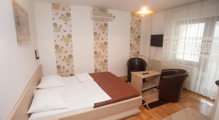 Отель Hotel Extra Lion MD