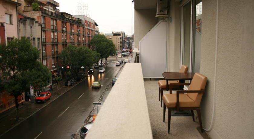 Апартаменты Main Street Apartments