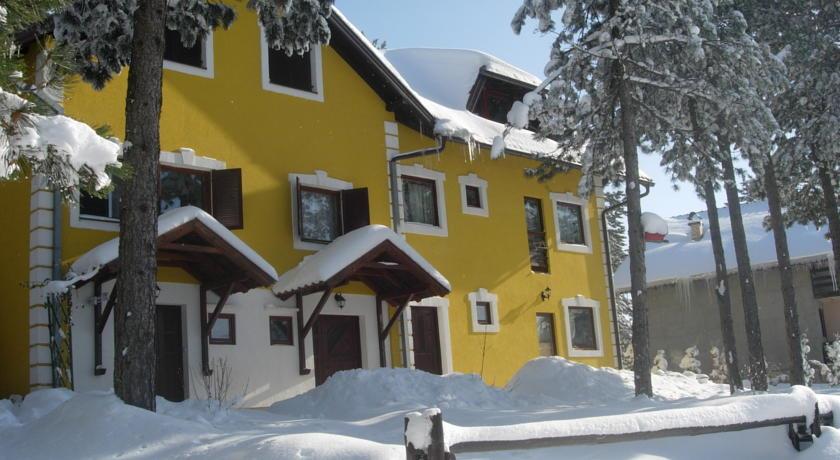 Апартаменты Villa Ruža Apartments