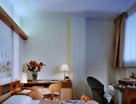 Отель Best Western Hotel Dei Cavalieri