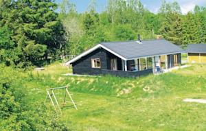 Отель Holiday home Midtparken Toftlund III