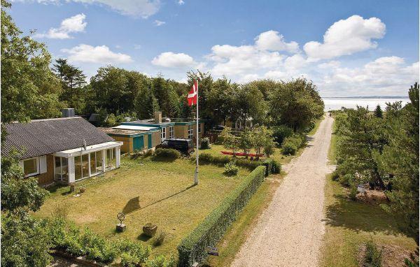 Апартаменты Holiday home Villavej