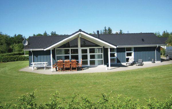 Апартаменты Holiday home Blomstervænget Hemmet IV