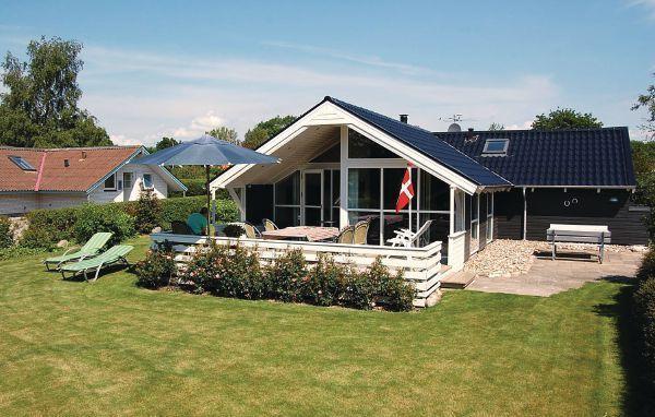 Апартаменты Holiday home Brombærvænget Hejls