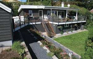 Holiday home Hestegangene