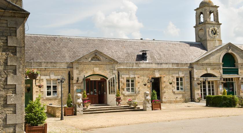 Отель Normanton Park Hotel