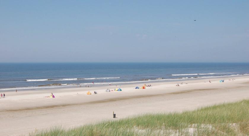Апартаменты Holiday home Hyldebærvej Henne V