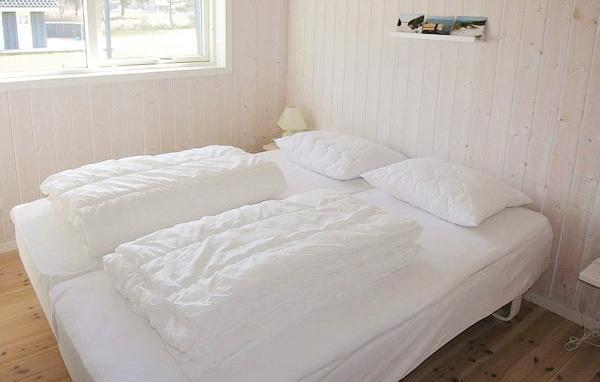 Апартаменты Holiday home Enebærvænget Humble II