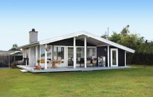 Апартаменты Holiday home Strandgårdsvej Karrebæksminde II