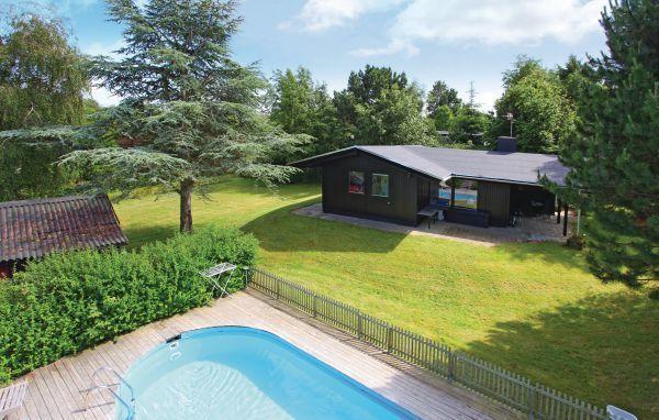 Апартаменты Holiday home Søkrogen