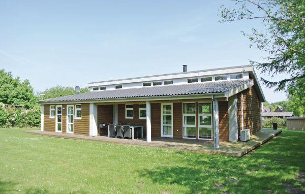 Апартаменты Holiday home Brombærvænget Humble Denm