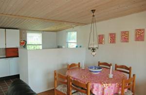 Апартаменты Holiday home Solbakkevej Rønde IX