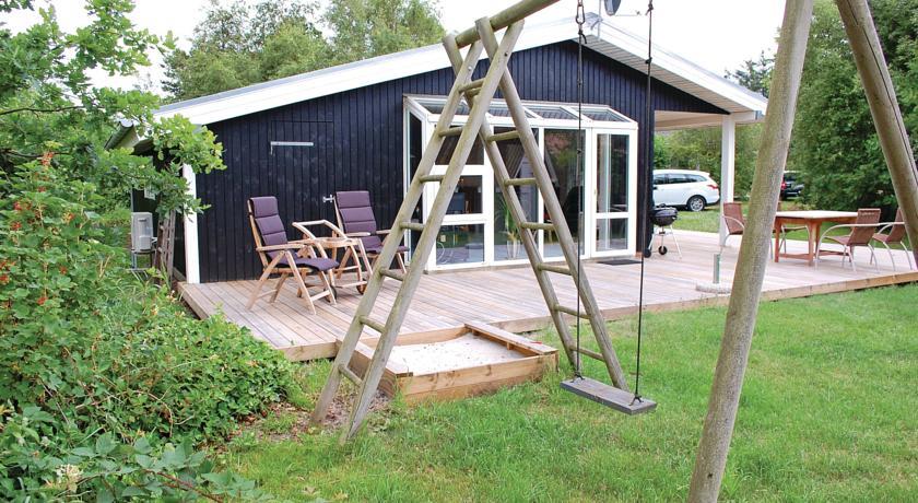 Апартаменты Holiday home Birkevænget Knebel